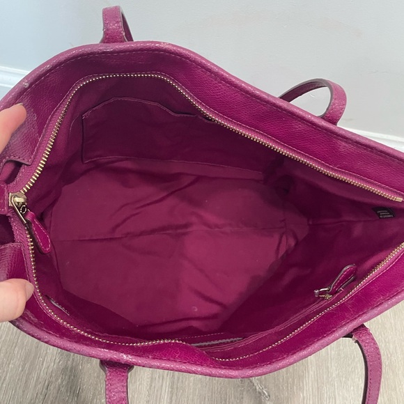 COACH✨Dahlia Purple & Gold Cross Grain Leather City Zip Tote & Wallet - Picture 6 of 16